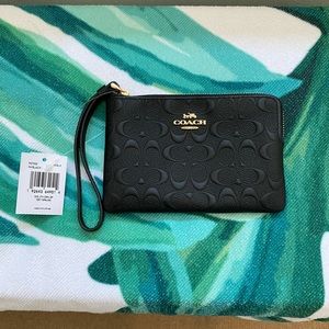 Coach wristlet black, new with tags